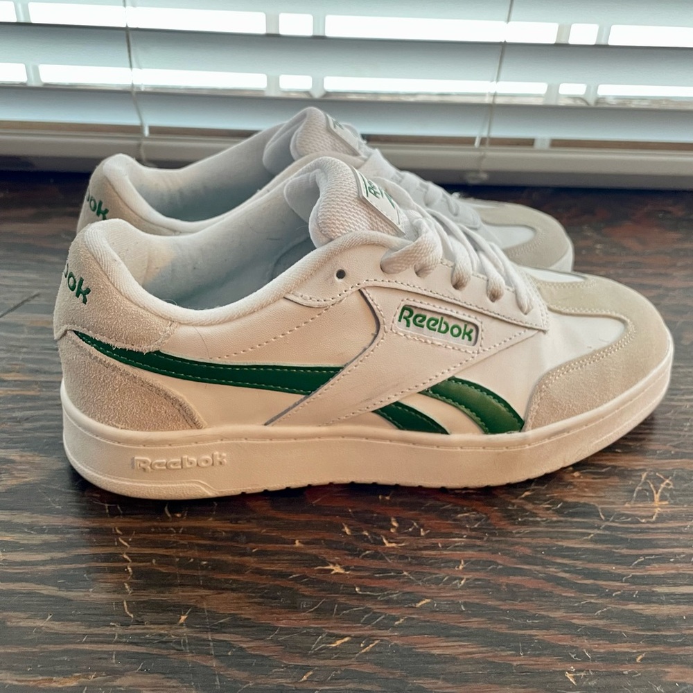 Reebok Classic White and Green Shoes - Picture 2 of 5